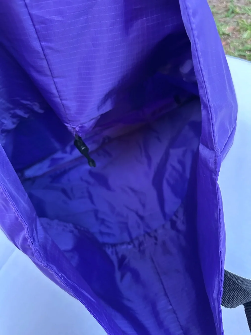 New LARGE GUESS Purple Duffel Tote with Bold Logo